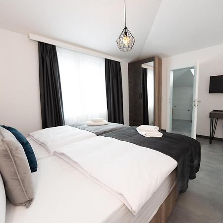 Kapov'S Rooms Kastela Ngoại thất bức ảnh