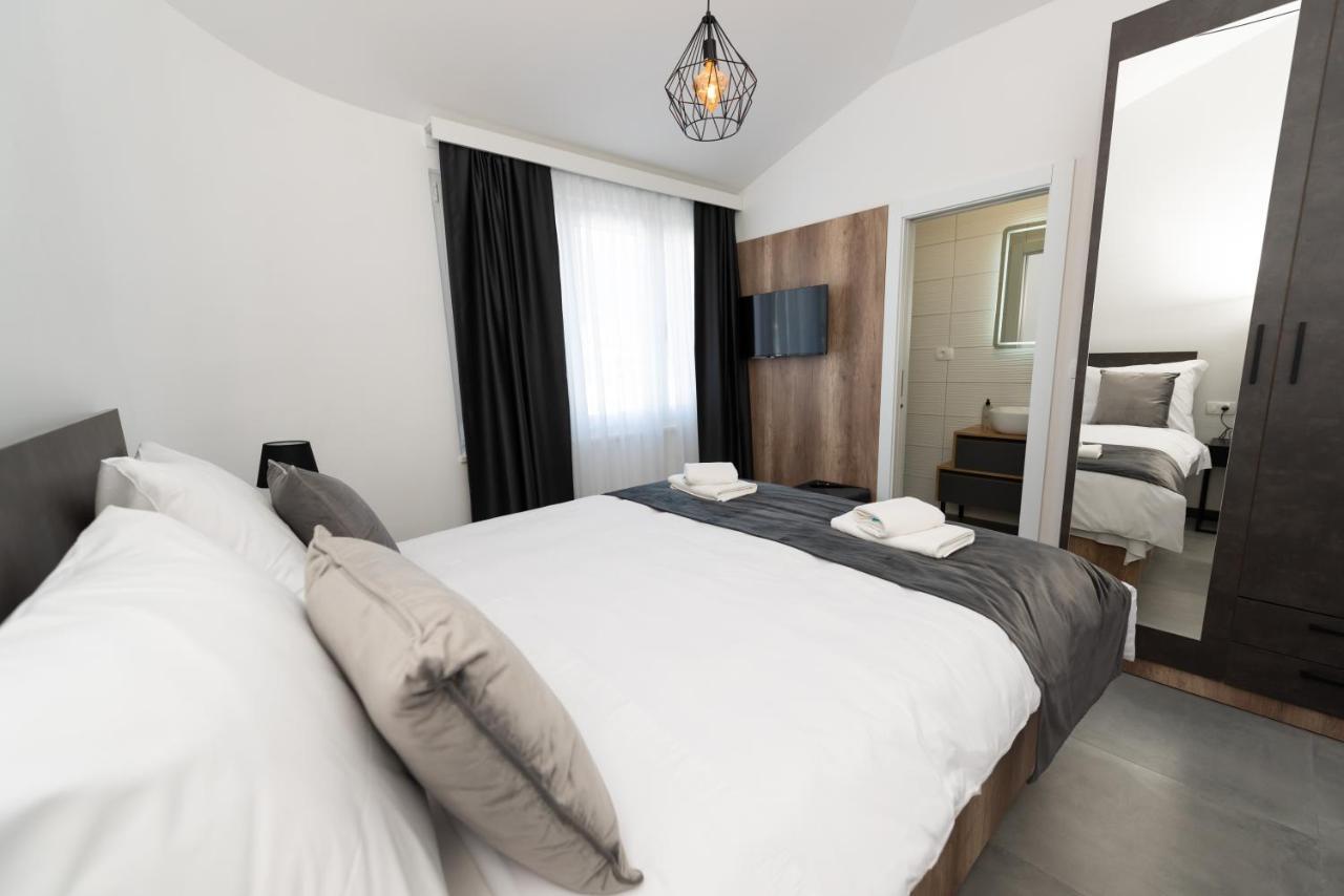 Kapov'S Rooms Kastela Ngoại thất bức ảnh