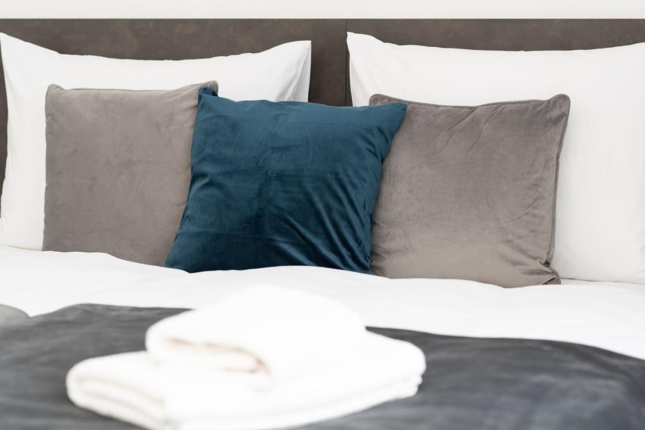 Kapov'S Rooms Kastela Ngoại thất bức ảnh